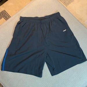 Avia XL shorts